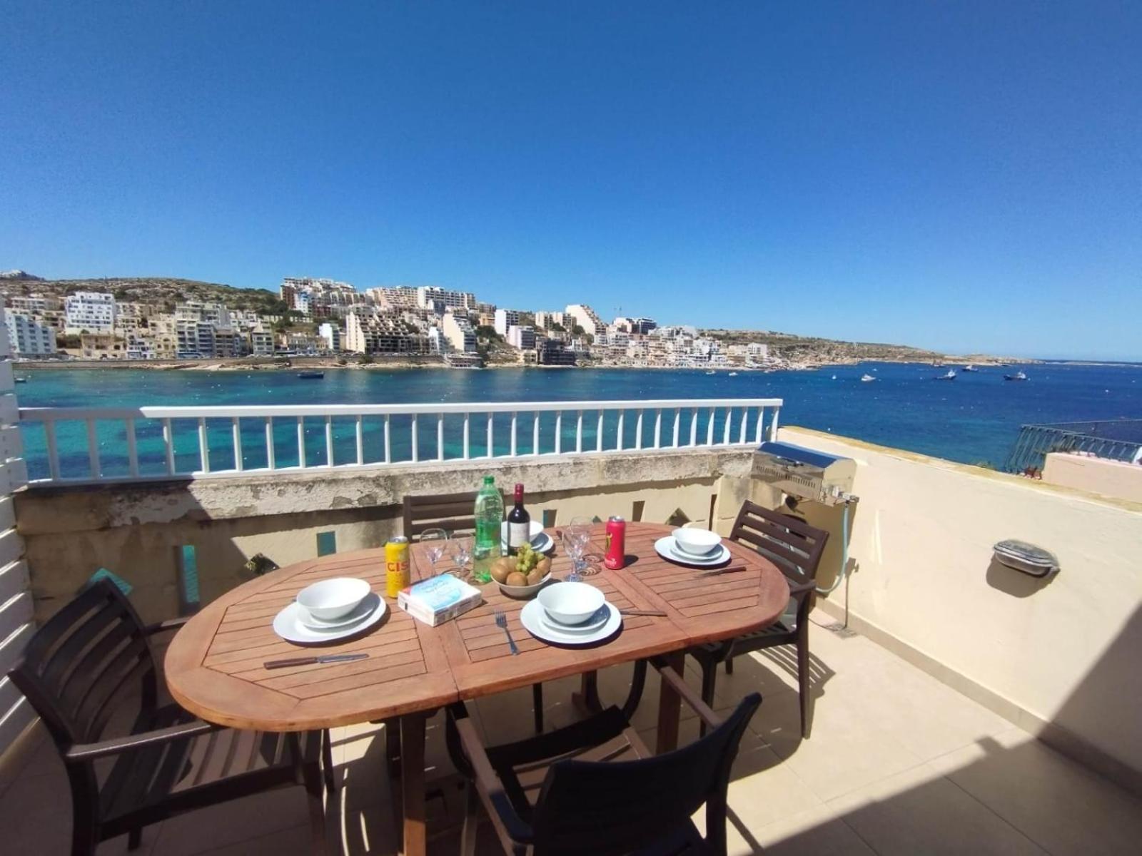 Apartamento Blue Harbour Seafront Penthouse With Large Terrace With Panoramic Sea Views - By Getawaysmalta Bahía de San Pablo Exterior foto