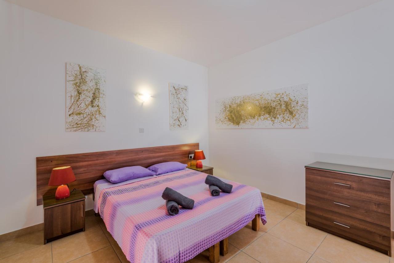 Apartamento Blue Harbour Seafront Penthouse With Large Terrace With Panoramic Sea Views - By Getawaysmalta Bahía de San Pablo Exterior foto