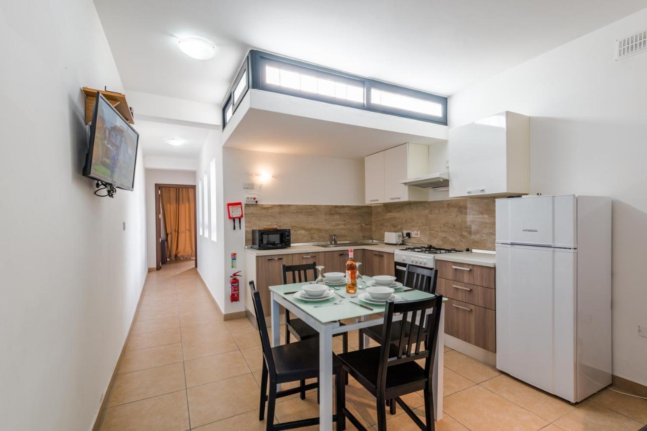 Apartamento Blue Harbour Seafront Penthouse With Large Terrace With Panoramic Sea Views - By Getawaysmalta Bahía de San Pablo Exterior foto